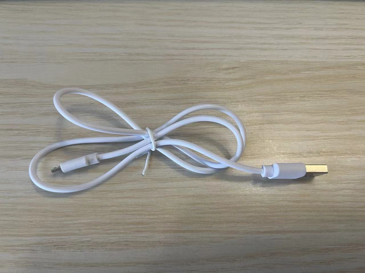 ‍♀️ EMS Halsstraffungs- & Lifting-Massager ‍♀️
Straffen, glätten & entspannen – alles in einem Gerät